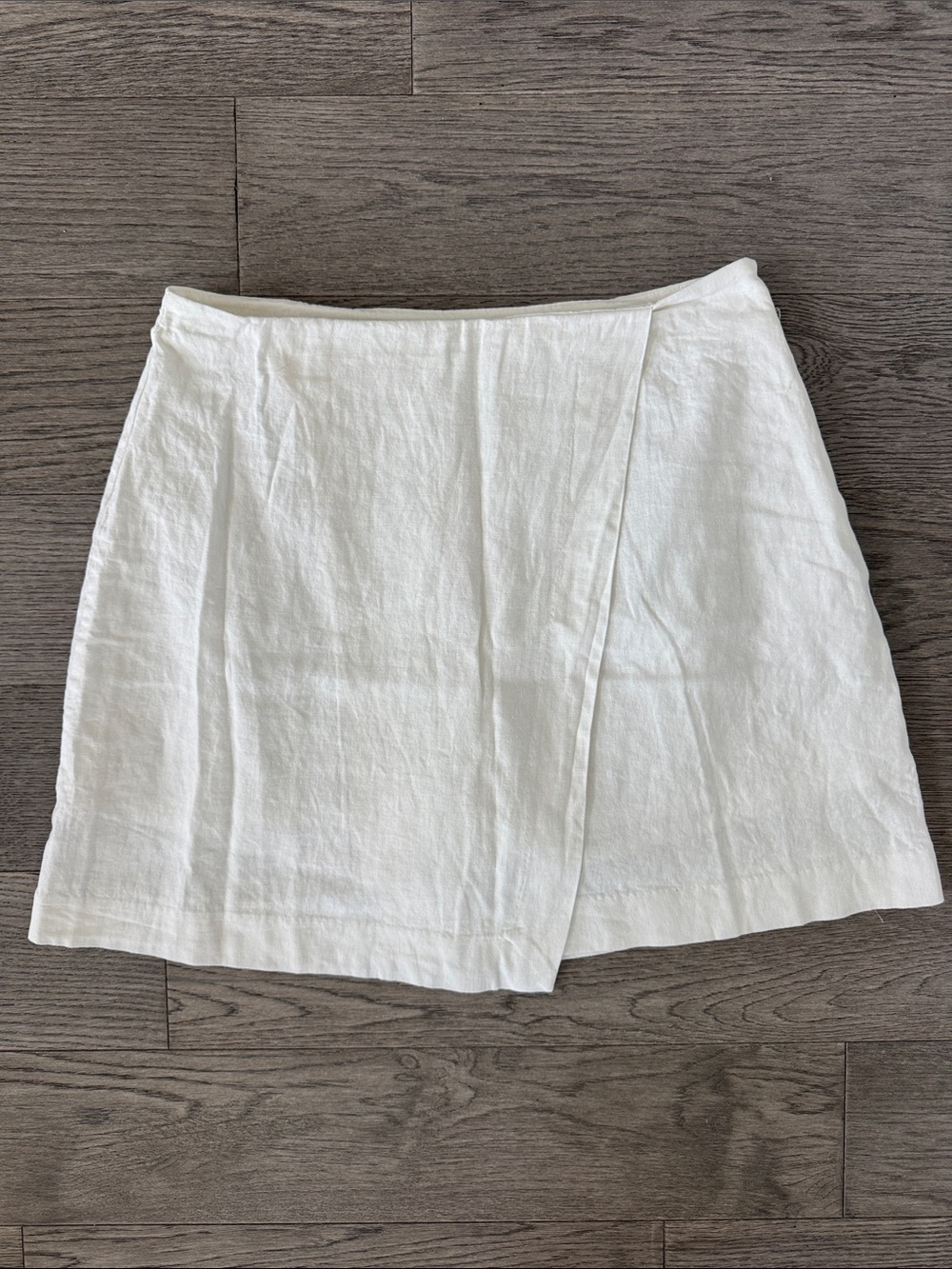 🌼A NEW DAY🌼 White Linen Wrap-Front Skort